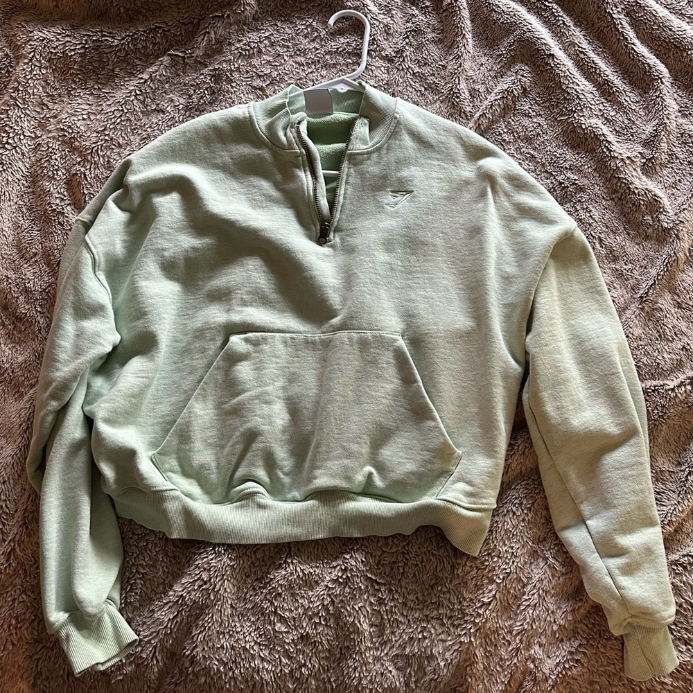 Womens M Gymshark crop sweatshirt